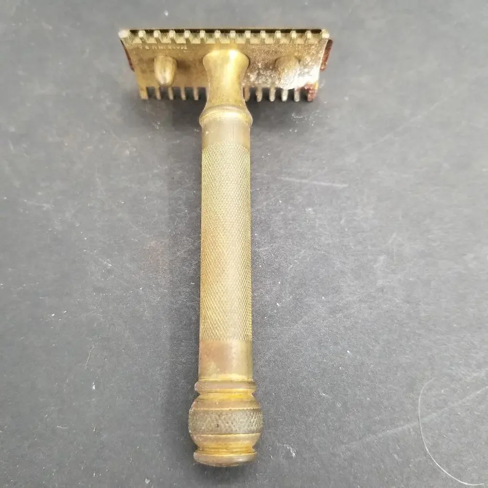 Gillette Vintage Double Blade Shaver Razor Brass TONSORIAL USA Dome Top 3.5